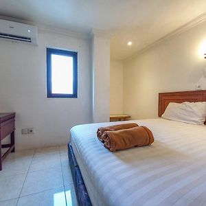 Kamar double standard