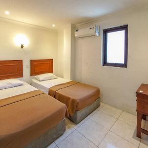 Kamar kembar standard